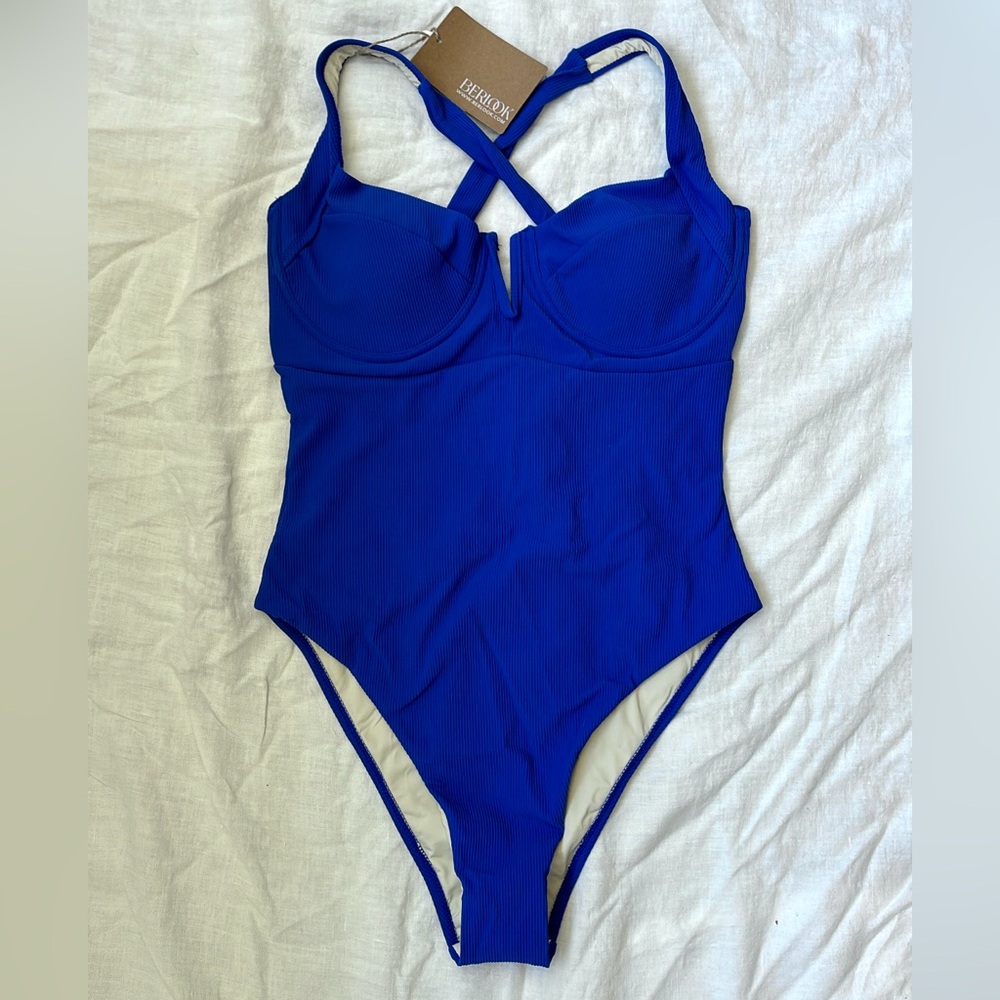Berlook Backless Underwire One-Piece Swimsuit - Picture 2 of 5